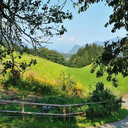 Vendégház Und Rieder Gmbh