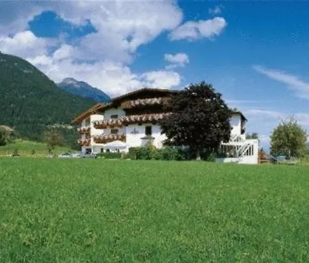 Und Rieder Gmbh Guest house